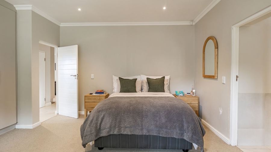 To Let 3 Bedroom Property for Rent in Bishopscourt Western Cape